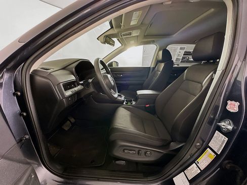 Used 2025 Honda CR-V EX image 13