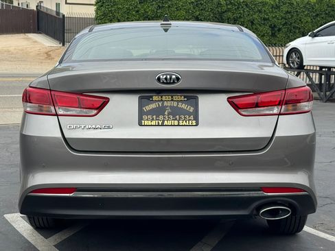 Used 2018 Kia Optima LX FWD image 7