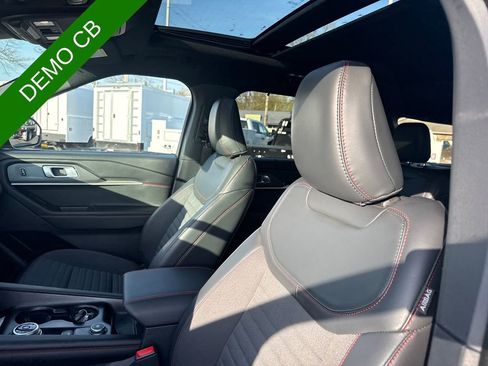 Used 2025 Ford Explorer ST-Line w/ Premium Package AWD/4WD image 24