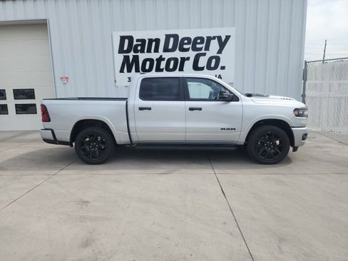 New 2026 RAM 1500 Laramie AWD/4WD image 10