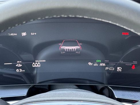 New 2025 Audi Q6 e-tron Premium Plus image 24
