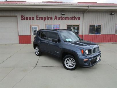 Used 2022 Jeep Renegade Latitude w/ Convenience Group
