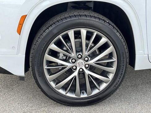 New 2026 Buick Enclave Avenir w/ Super Cruise Package AWD/4WD image 12
