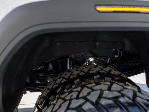 Used 2026 GMC Sierra 3500 Denali Ultimate image 19