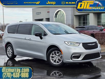 Used 2024 Chrysler Pacifica Touring-L
