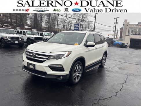 Used 2017 Honda Pilot Elite image 1