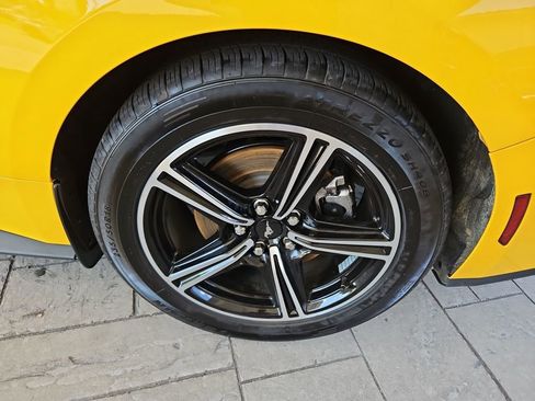 Used 2024 Ford Mustang Convertible image 35