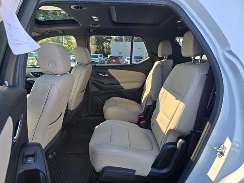 Used 2023 Chevrolet Traverse LT w/ LT Premium Package image 25
