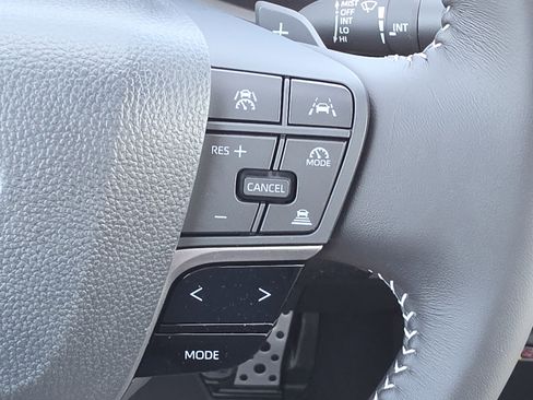 New 2026 Toyota Camry SE FWD image 17