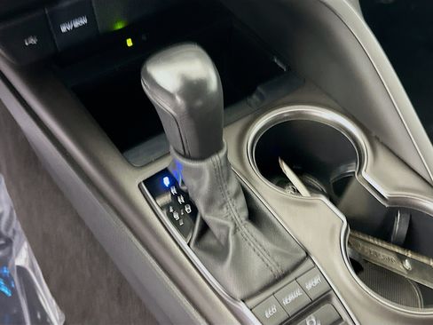 Used 2022 Toyota Camry XSE w/ Navigation Package FWD image 21