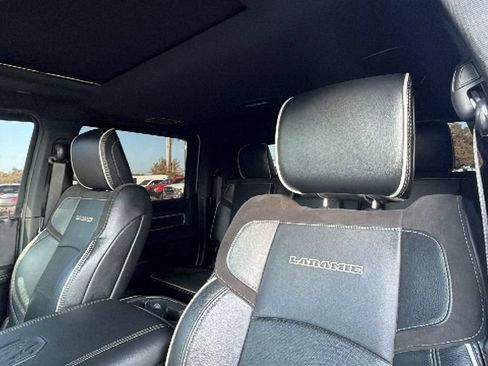Used 2025 RAM 2500 Laramie w/ Sport Appearance Package AWD/4WD image 15