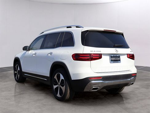 New 2025 Mercedes-Benz GLB 250 4MATIC image 7