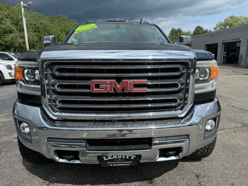 Used 2016 GMC Sierra 2500 SLT w/ Duramax Plus Package AWD/4WD image 3