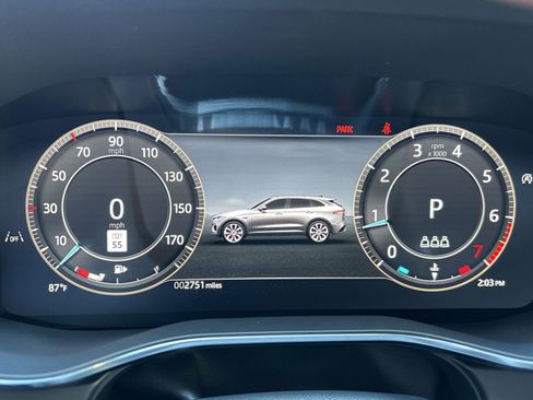 Used 2026 Jaguar F-PACE R-Dynamic S image 19