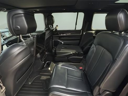 Used 2022 Jeep Wagoneer Series II w/ Convenience Group I image 20