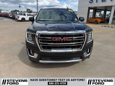 Used 2023 GMC Yukon XL SLT w/ SLT Luxury Package AWD/4WD image 4
