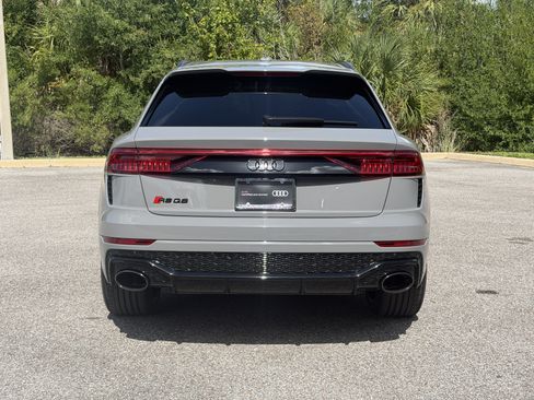 Certified 2024 Audi RS Q8 AWD/4WD image 6