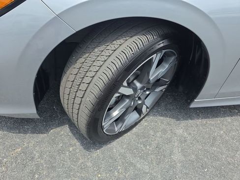 Used 2025 Honda Civic Sport image 33