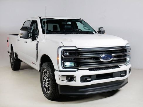Used 2024 Ford F250 Limited w/ FX4 Off-Road Package AWD/4WD image 10