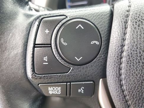 Used 2016 Toyota RAV4 Limited image 25