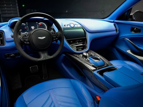 Used 2023 Aston Martin DBX 707 AWD/4WD image 2