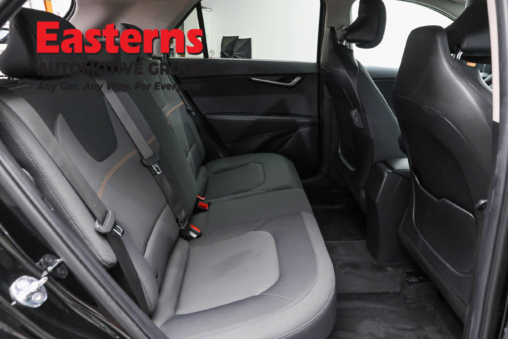 Used 2024 Kia Niro LX FWD image 23