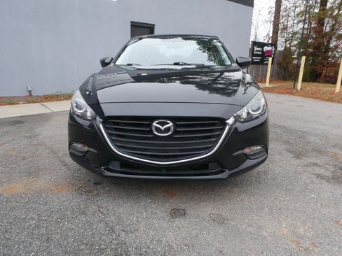 Used 2017 MAZDA MAZDA3 Sport image 2
