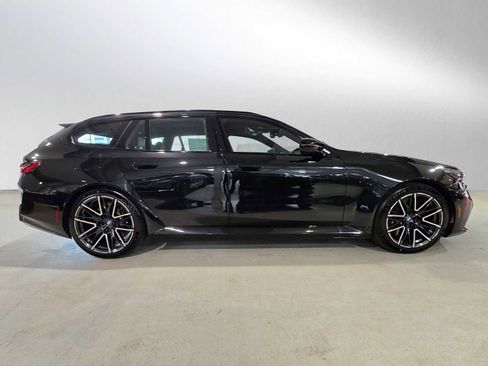 New 2026 BMW M5 Touring AWD/4WD image 2