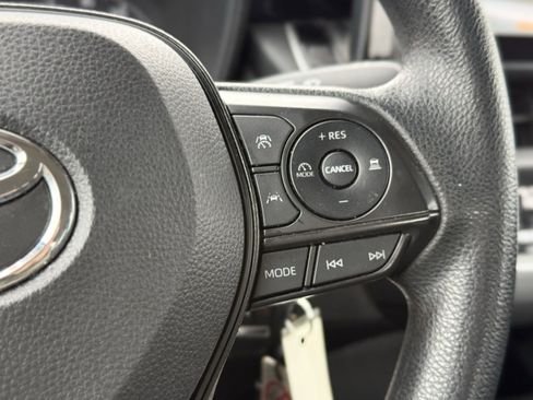 Used 2024 Toyota Corolla LE image 23