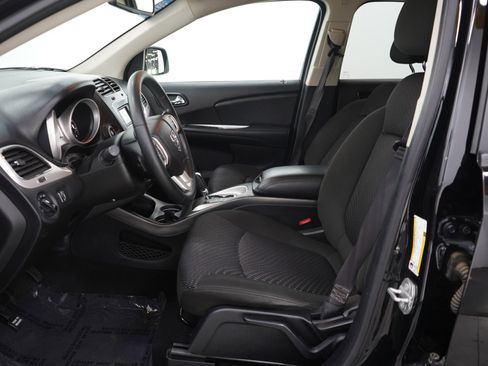 Used 2019 Dodge Journey SE w/ Connectivity Group image 21