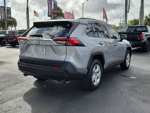 Used 2019 Toyota RAV4 XLE image 11