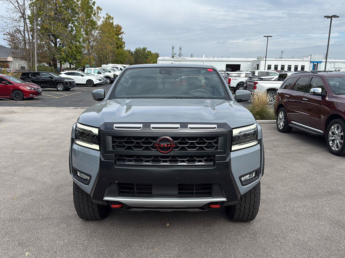 Used 2025 Nissan Frontier PRO-4X AWD/4WD image 8