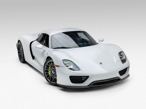 Used 2015 Porsche 918 Spyder AWD/4WD image 16