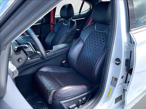 Used 2022 Genesis G70 3.3T RWD image 27