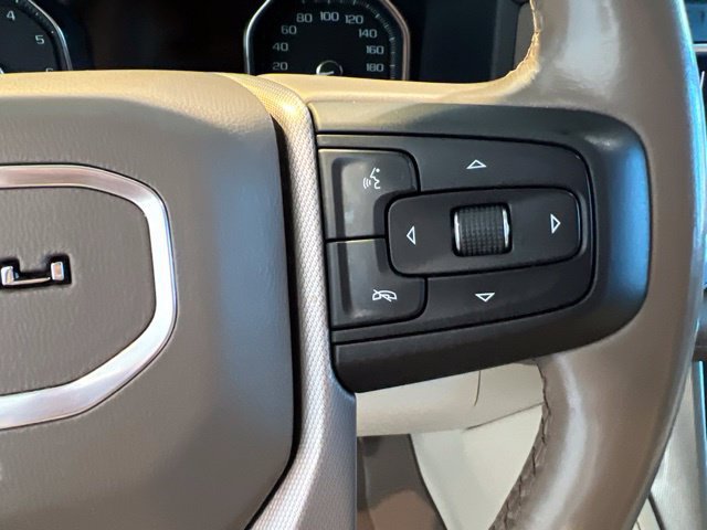 Used 2021 GMC Yukon Denali w/ Denali Premium Package AWD/4WD image 18
