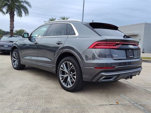 Used 2023 Audi Q8 Premium Plus w/ Premium Plus Package image 6