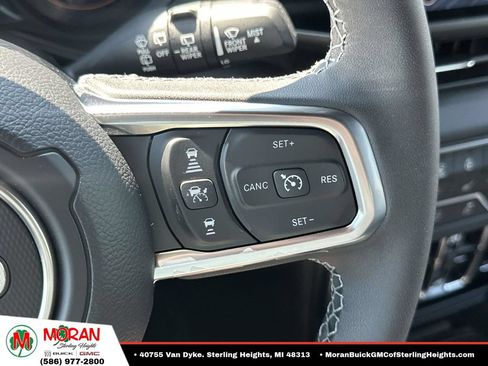 Used 2026 Jeep Wrangler Unlimited Sahara AWD/4WD image 25