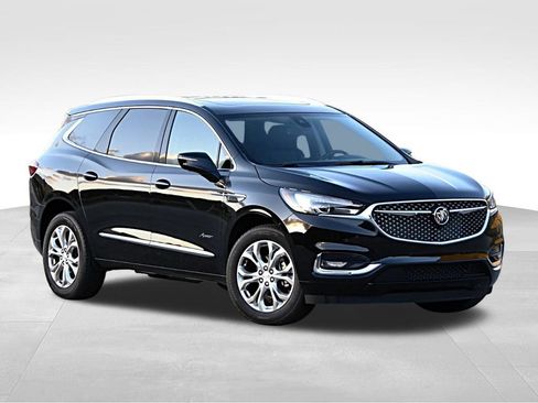 Used 2020 Buick Enclave Avenir w/ Avenir Technology Package image 32