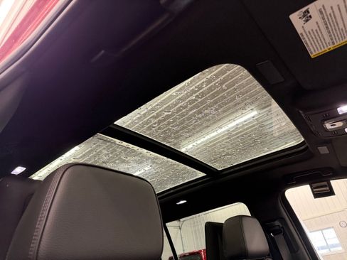 New 2026 GMC Yukon XL Denali w/ Denali Reserve Package image 31