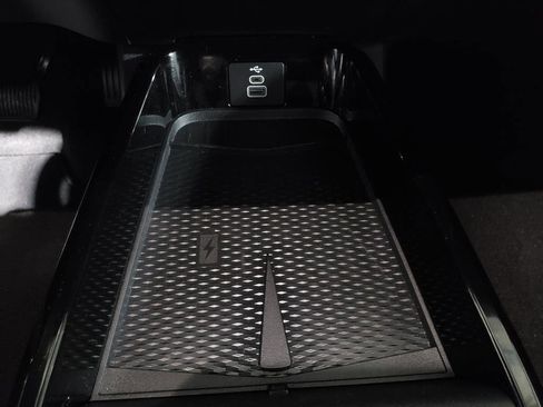 Used 2025 Ford Mustang Mach-E Select w/ Comfort Package Lite image 19