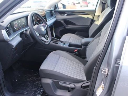 New 2026 Volkswagen Tiguan S image 8