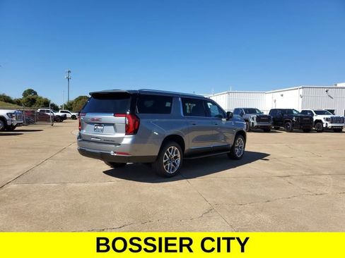 New 2026 GMC Yukon XL Elevation image 7