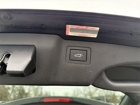 Used 2017 Hyundai Santa Fe Sport w/ 2.0T Ultimate Tech Package 05 image 19