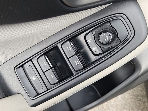 Used 2021 Subaru Forester Premium image 23