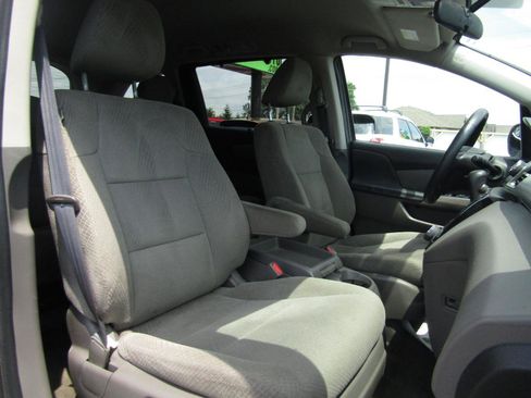 Used 2016 Honda Odyssey EX image 21
