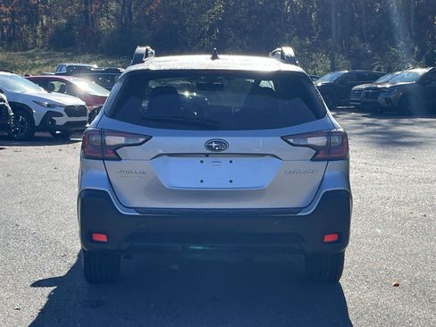 Certified 2023 Subaru Outback Premium image 4