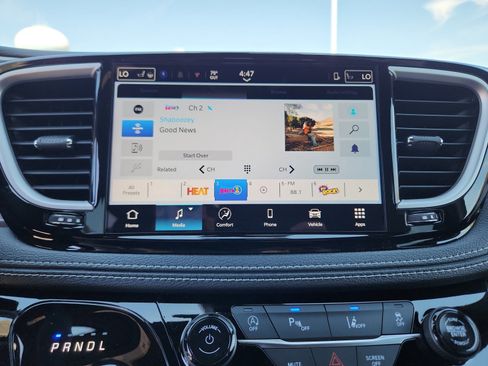 New 2025 Chrysler Pacifica Select w/ Fav Edition Package image 29