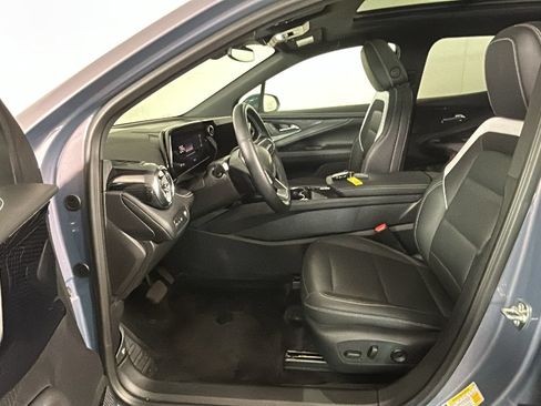 Used 2024 Chevrolet Blazer EV LT AWD/4WD image 12