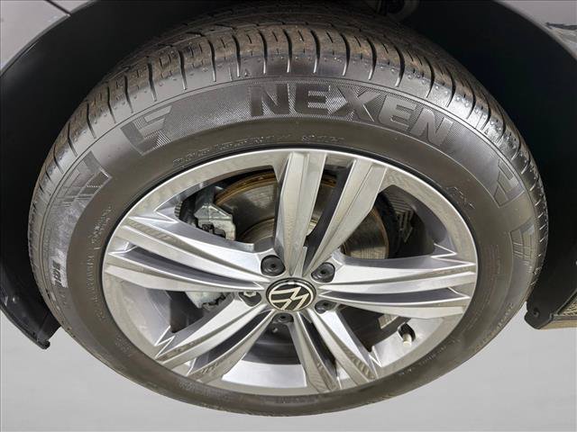 Used 2024 Volkswagen Jetta SE FWD image 11