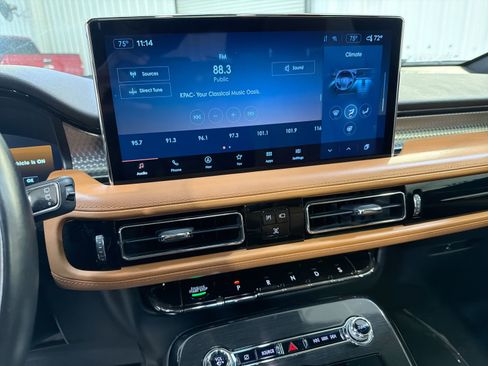 Used 2022 Lincoln Nautilus Black Label image 17